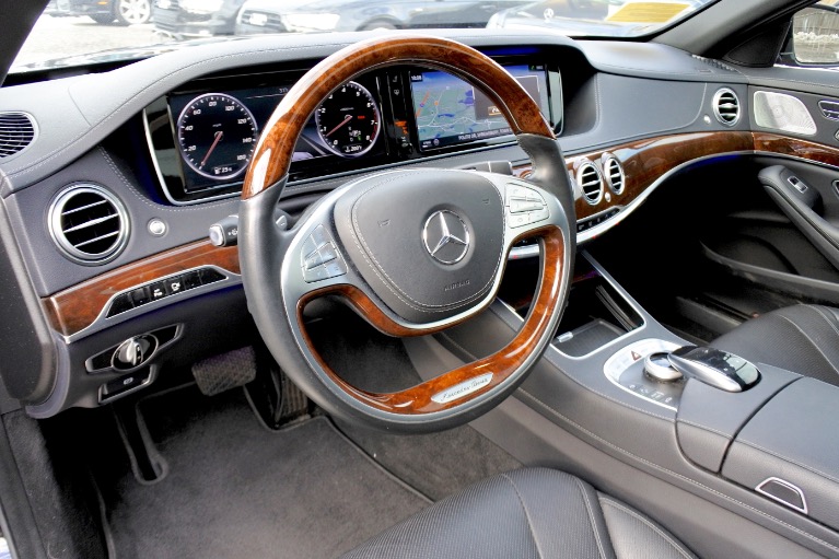 Used 2016 Mercedes-Benz S-class 4dr Sdn S 550 4MATIC Used 2016 Mercedes-Benz S-class 4dr Sdn S 550 4MATIC for sale at Metro West Motorcars LLC in Shrewsbury MA 12