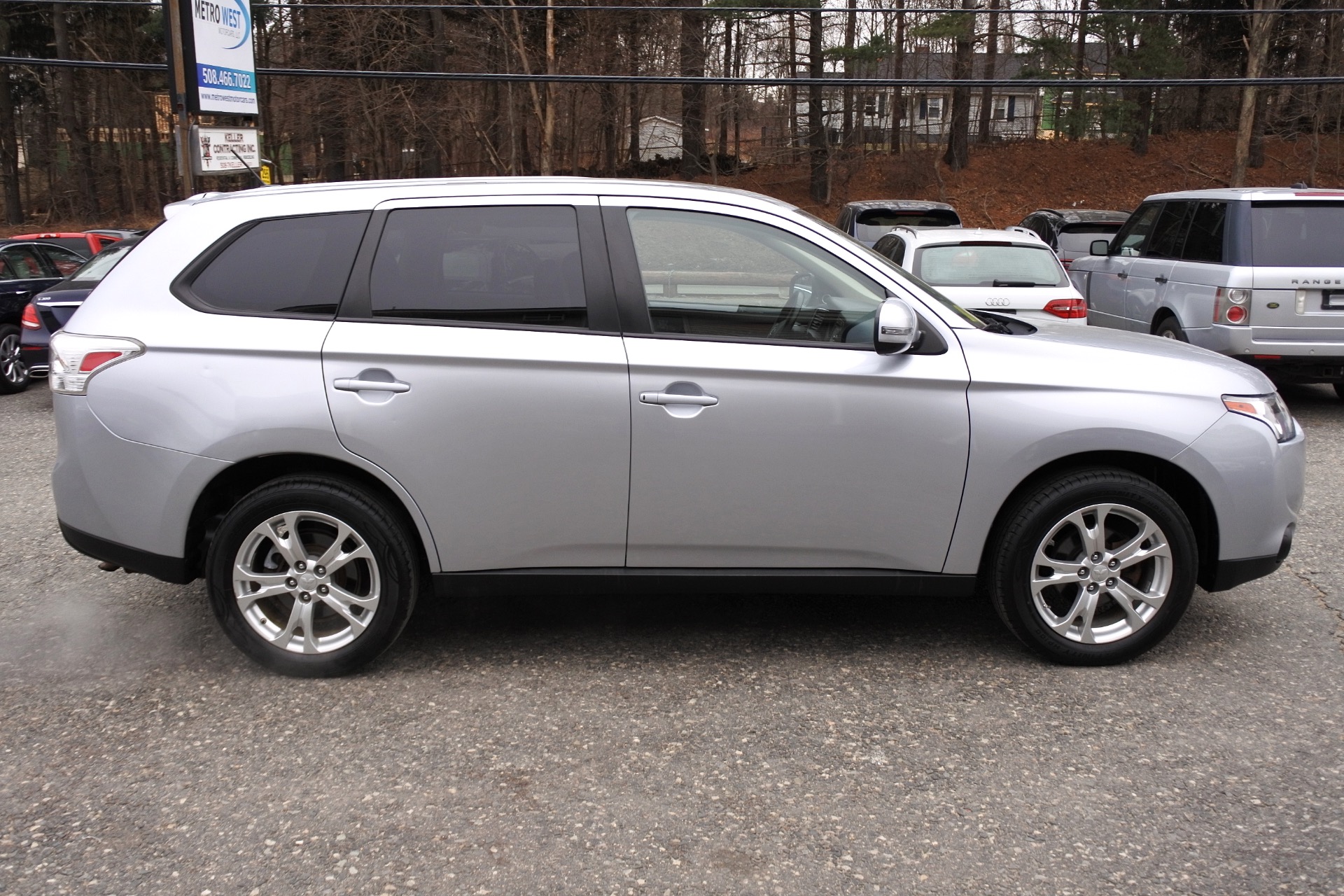 Used 2014 Mitsubishi Outlander 4WD 4dr SE For Sale ($12,885) | Metro ...