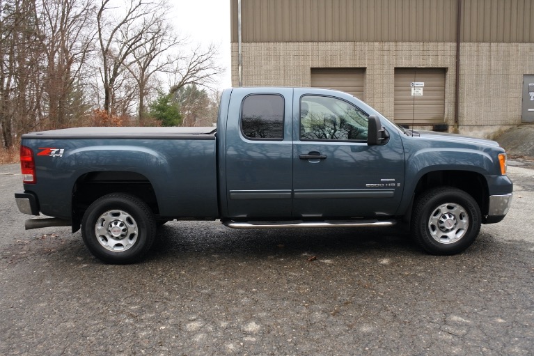 Used 2009 GMC Sierra 2500HD 4WD Ext Cab 143.5' SLE Used 2009 GMC Sierra 2500HD 4WD Ext Cab 143.5' SLE for sale  at Metro West Motorcars LLC in Shrewsbury MA 7