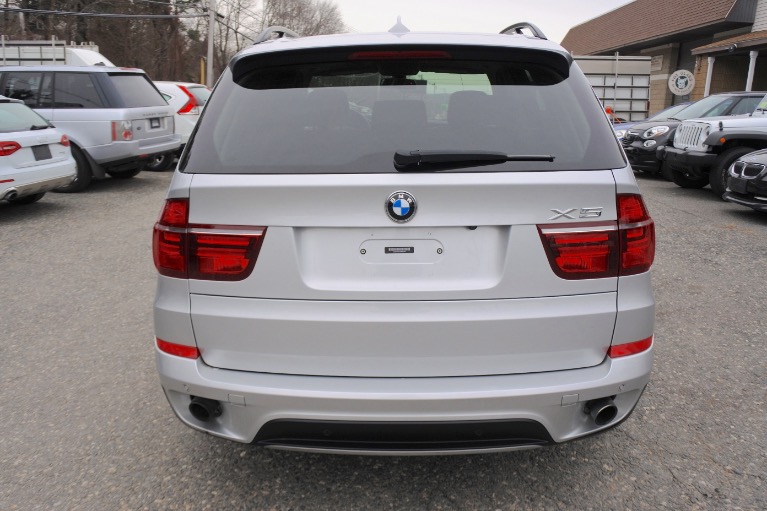 Used 2013 BMW X5 xDrive35i AWD Used 2013 BMW X5 xDrive35i AWD for sale  at Metro West Motorcars LLC in Shrewsbury MA 4