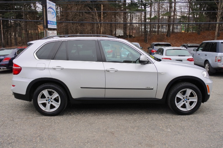 Used 2013 BMW X5 xDrive35i AWD Used 2013 BMW X5 xDrive35i AWD for sale at Metro West Motorcars LLC in Shrewsbury MA 6