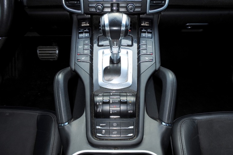 Used 2013 Porsche Cayenne AWD 4dr GTS Used 2013 Porsche Cayenne AWD 4dr GTS for sale at Metro West Motorcars LLC in Shrewsbury MA 12