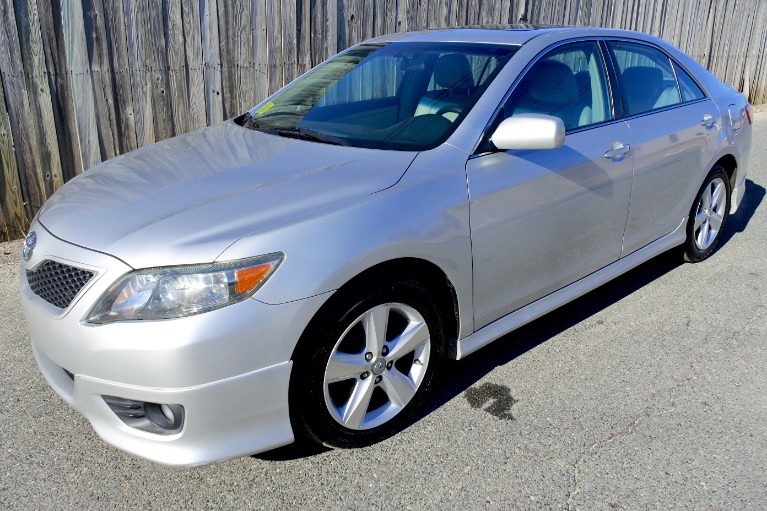 Used 2010 Toyota Camry V6 SE Used 2010 Toyota Camry V6 SE for sale  at Metro West Motorcars LLC in Shrewsbury MA 1