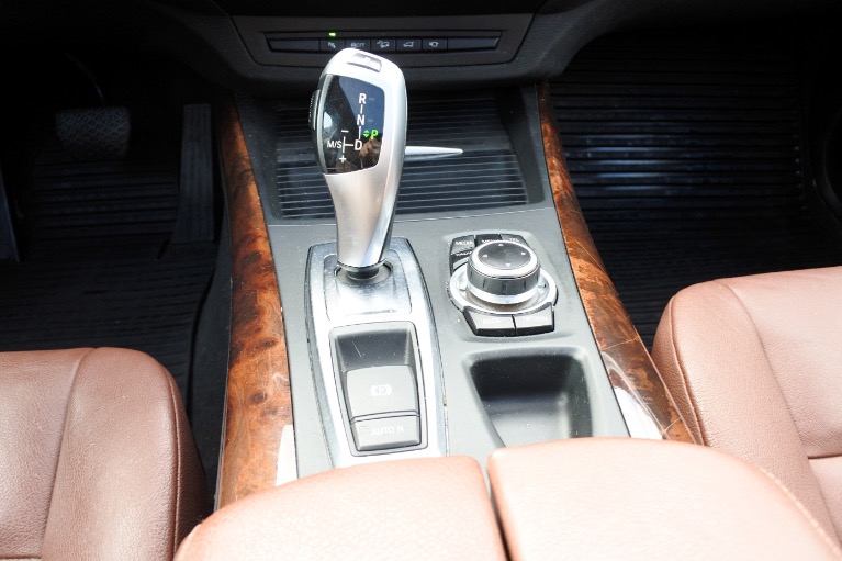 Used 2013 BMW X5 AWD 4dr xDrive35i Premium Used 2013 BMW X5 AWD 4dr xDrive35i Premium for sale at Metro West Motorcars LLC in Shrewsbury MA 12