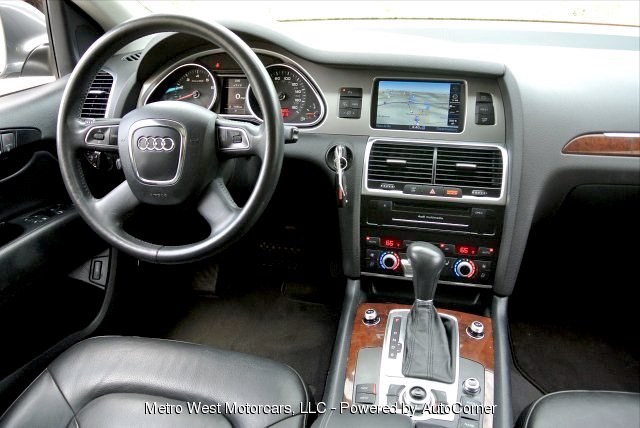 Used 2012 Audi Q7 3.0T Premium Plus Quattro Used 2012 Audi Q7 3.0T Premium Plus Quattro for sale  at Metro West Motorcars LLC in Shrewsbury MA 7