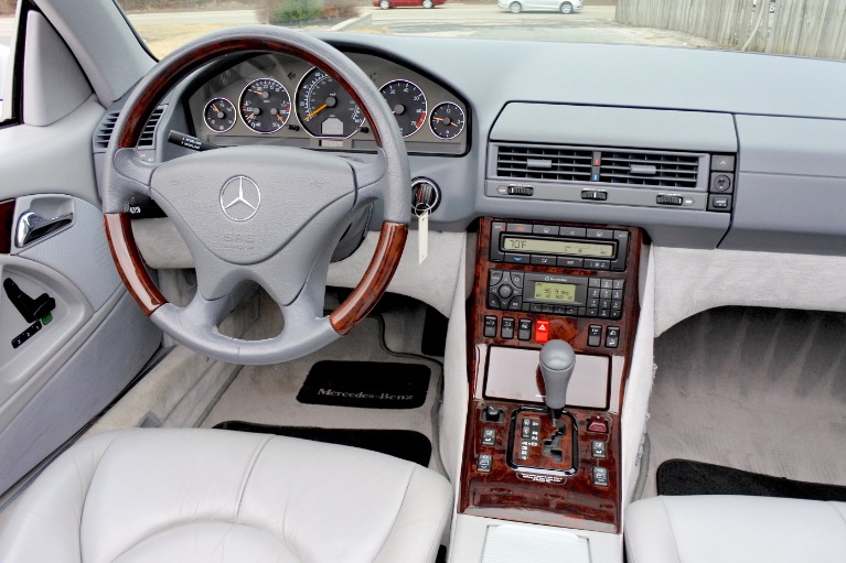Used 2002 Mercedes-Benz Sl-class 2dr Roadster 5.0L Used 2002 Mercedes-Benz Sl-class 2dr Roadster 5.0L for sale  at Metro West Motorcars LLC in Shrewsbury MA 23