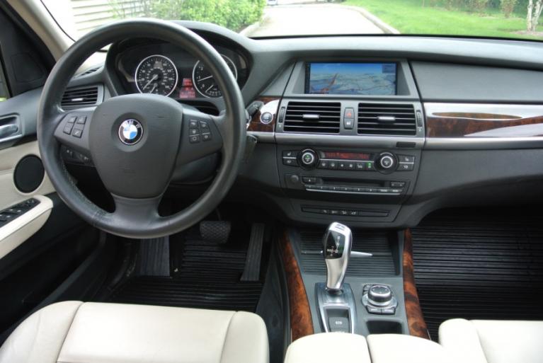 Used 2011 BMW X5 AWD 4dr 35i Premium Used 2011 BMW X5 AWD 4dr 35i Premium for sale at Metro West Motorcars LLC in Shrewsbury MA 9