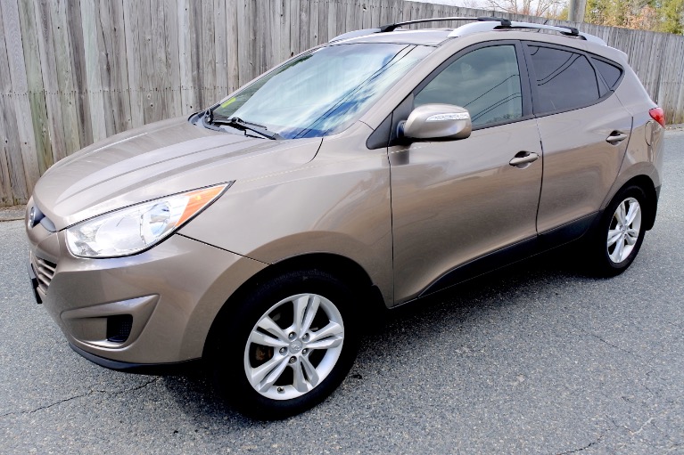 Used 2012 Hyundai Tucson GLS AWD Used 2012 Hyundai Tucson GLS AWD for sale  at Metro West Motorcars LLC in Shrewsbury MA 1