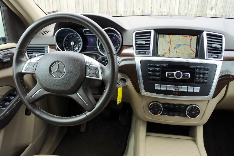 Used 2013 Mercedes-Benz M-class ML350 4MATIC Used 2013 Mercedes-Benz M-class ML350 4MATIC for sale  at Metro West Motorcars LLC in Shrewsbury MA 10