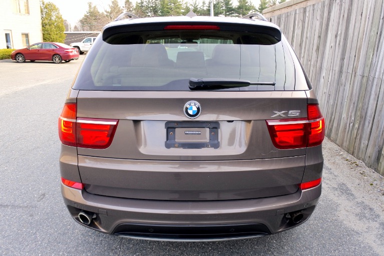 Used 2011 BMW X5 xDrive 35i Premium AWD Used 2011 BMW X5 xDrive 35i Premium AWD for sale  at Metro West Motorcars LLC in Shrewsbury MA 4