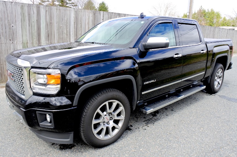 Used 2015 GMC Sierra 1500 4WD Crew Cab 143.5' Denali Used 2015 GMC Sierra 1500 4WD Crew Cab 143.5' Denali for sale  at Metro West Motorcars LLC in Shrewsbury MA 1