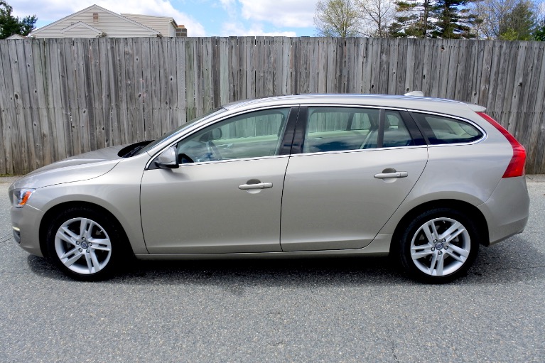 Used 2015 Volvo V60 T5 Drive-E Premier Used 2015 Volvo V60 T5 Drive-E Premier for sale  at Metro West Motorcars LLC in Shrewsbury MA 2