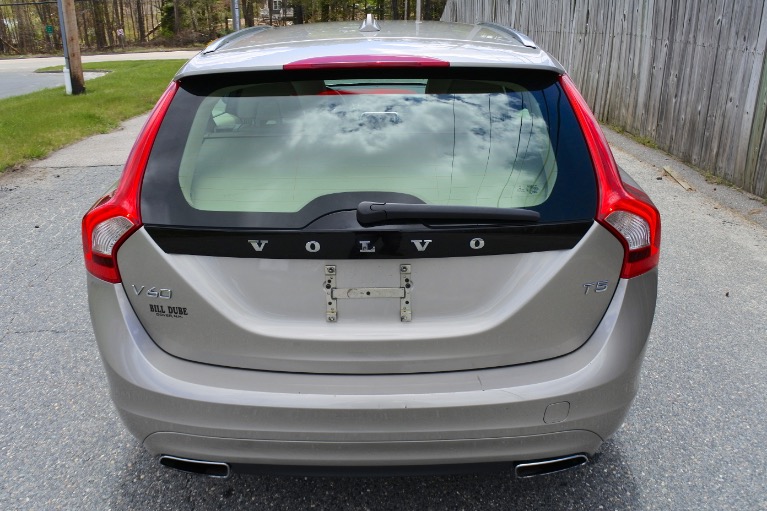 Used 2015 Volvo V60 T5 Drive-E Premier Used 2015 Volvo V60 T5 Drive-E Premier for sale  at Metro West Motorcars LLC in Shrewsbury MA 4