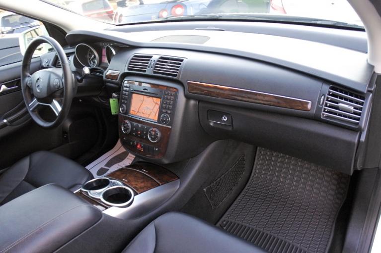 Used 2011 Mercedes-Benz R-Class 4MATIC 4dr R350 Used 2011 Mercedes-Benz R-Class 4MATIC 4dr R350 for sale at Metro West Motorcars LLC in Shrewsbury MA 22