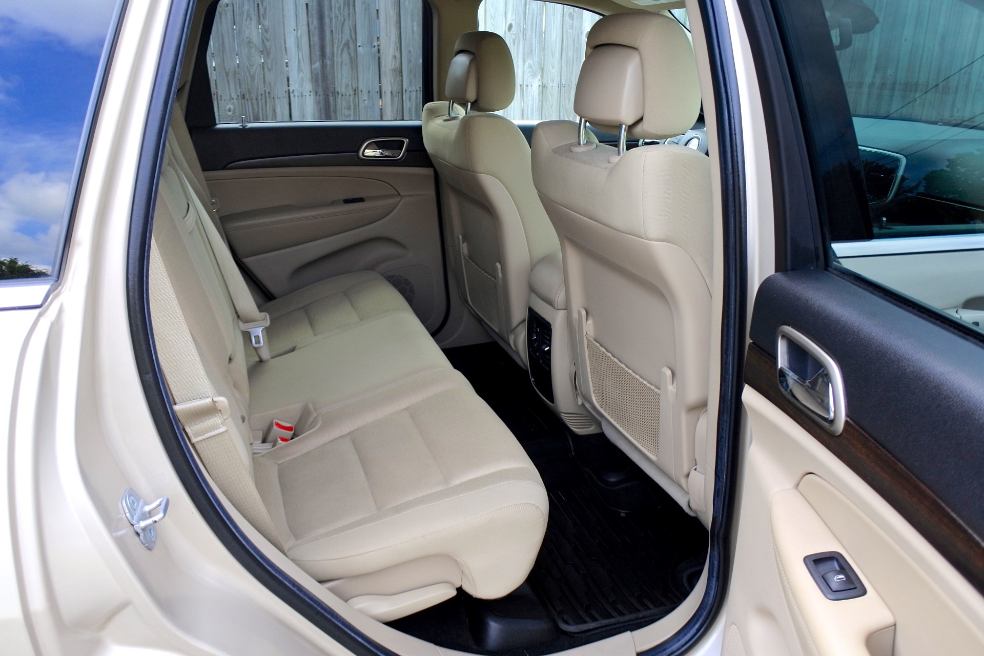 Used 2014 Jeep Grand Cherokee Laredo E 4WD For Sale ($12,800) | Metro