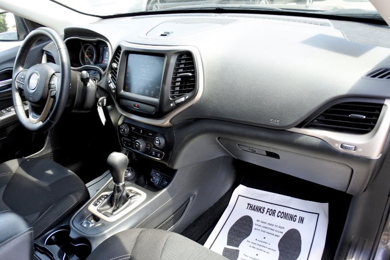 Used 2015 Jeep Cherokee 4WD 4dr Latitude Used 2015 Jeep Cherokee 4WD 4dr Latitude for sale at Metro West Motorcars LLC in Shrewsbury MA 20