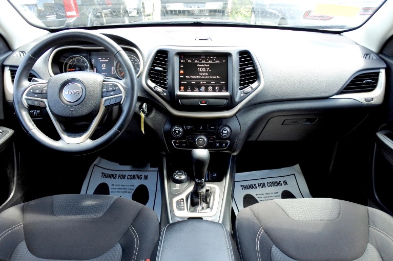 Used 2015 Jeep Cherokee 4WD 4dr Latitude Used 2015 Jeep Cherokee 4WD 4dr Latitude for sale at Metro West Motorcars LLC in Shrewsbury MA 9