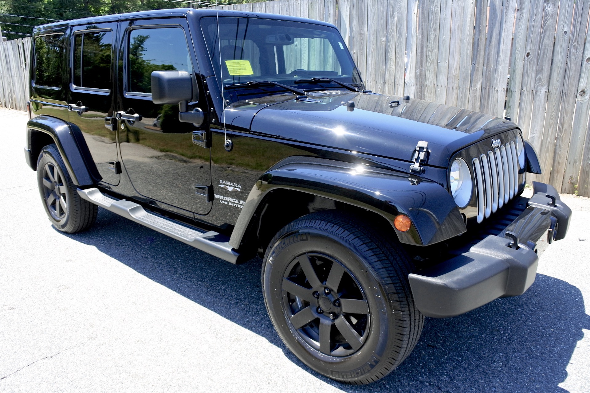 Used 2016 Jeep Wrangler Unlimited 4WD 4dr Sahara For Sale (24,800