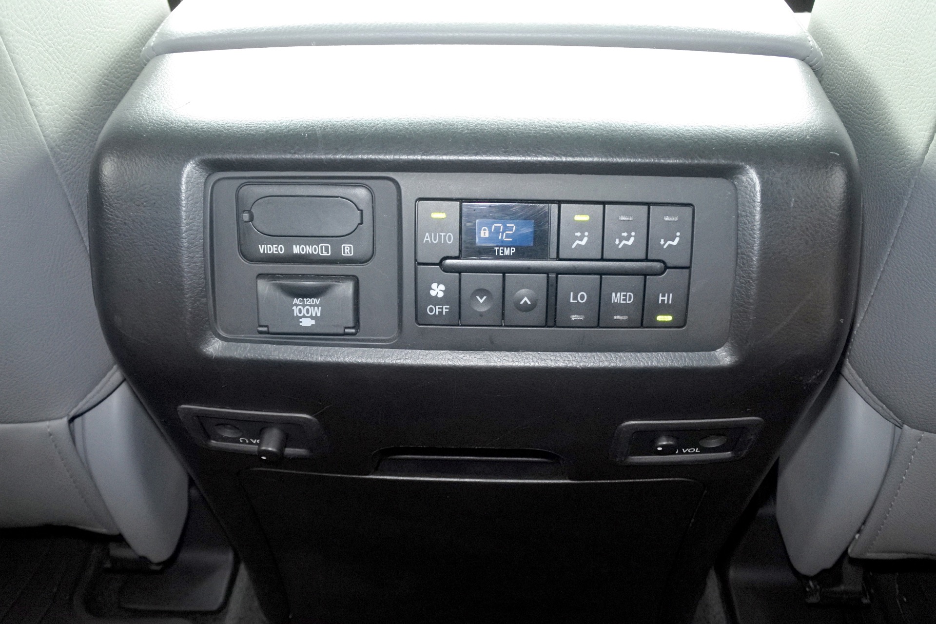 Used 2014 Toyota Sequoia Platinum 4WD For Sale ($29,800 ...