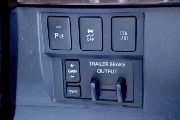 Used 2017 Toyota Tundra 4WD Limited Double Cab Used 2017 Toyota Tundra 4WD Limited Double Cab for sale at Metro West Motorcars LLC in Shrewsbury MA 22