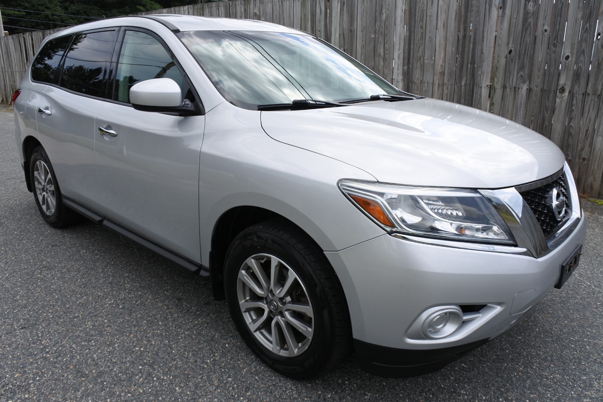 Used 2014 Nissan Pathfinder 4WD 4dr S For Sale (12,800) Metro West