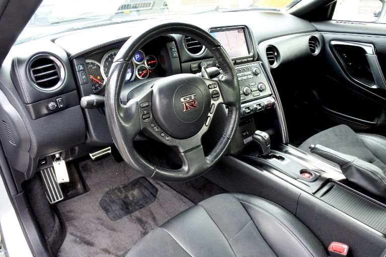 Used 2016 Nissan Gt-r Premium Used 2016 Nissan Gt-r Premium for sale at Metro West Motorcars LLC in Shrewsbury MA 12