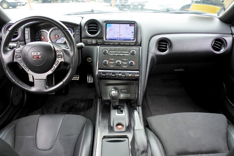 Used 2016 Nissan Gt-r Premium Used 2016 Nissan Gt-r Premium for sale at Metro West Motorcars LLC in Shrewsbury MA 9