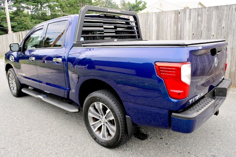 Used 2017 Nissan Titan 4x4 Crew Cab SL Used 2017 Nissan Titan 4x4 Crew Cab SL for sale  at Metro West Motorcars LLC in Shrewsbury MA 3