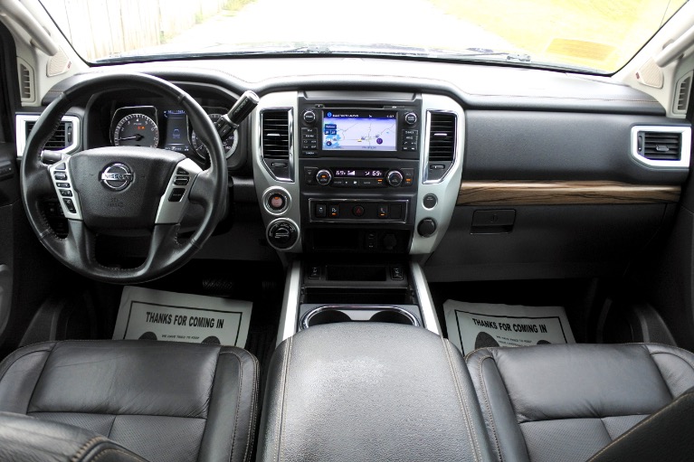 Used 2017 Nissan Titan 4x4 Crew Cab SL Used 2017 Nissan Titan 4x4 Crew Cab SL for sale  at Metro West Motorcars LLC in Shrewsbury MA 9
