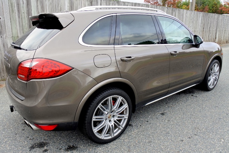 Used 2013 Porsche Cayenne Turbo AWD Used 2013 Porsche Cayenne Turbo AWD for sale  at Metro West Motorcars LLC in Shrewsbury MA 5