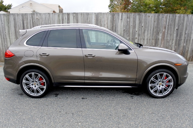 Used 2013 Porsche Cayenne Turbo AWD Used 2013 Porsche Cayenne Turbo AWD for sale  at Metro West Motorcars LLC in Shrewsbury MA 6