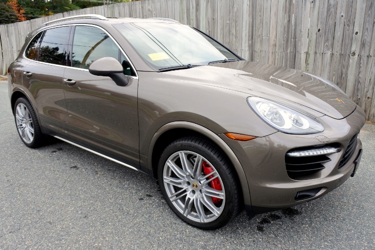 Used 2013 Porsche Cayenne Turbo AWD Used 2013 Porsche Cayenne Turbo AWD for sale  at Metro West Motorcars LLC in Shrewsbury MA 7