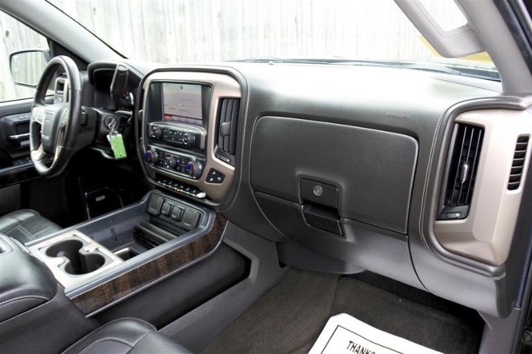 Used 2015 GMC Sierra 1500 4WD Crew Cab 143.5' Denali Used 2015 GMC Sierra 1500 4WD Crew Cab 143.5' Denali for sale at Metro West Motorcars LLC in Shrewsbury MA 19