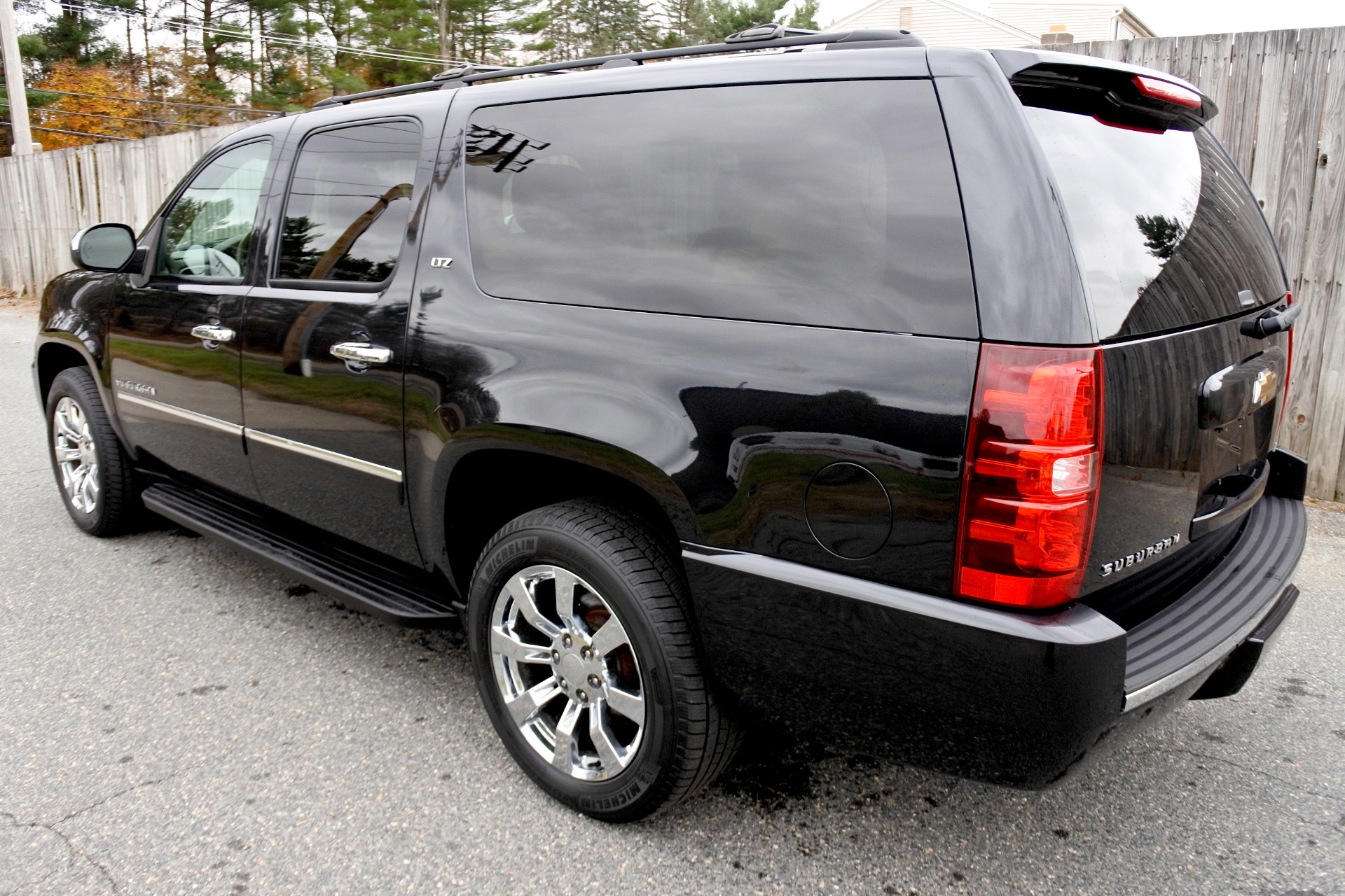Used 2011 Chevrolet Suburban 1500 LTZ 4WD For Sale (19,800) Metro